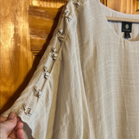 JM Collection Women's Tan Layered Blouse NWT - Picture 3 of 7